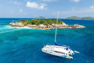 Coco, Sister and Felicite Islands Snorkelling Adventure - from La Digue