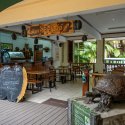 Vallee de Mai Cafe